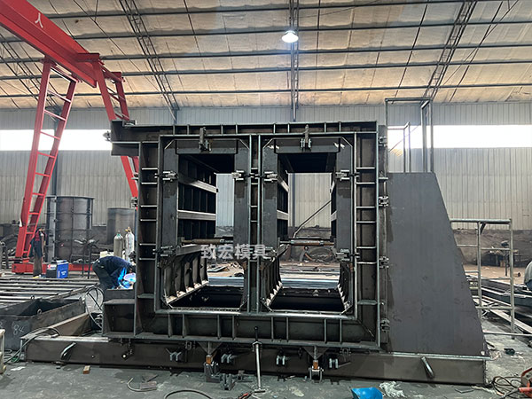 雙倉綜合管廊模具