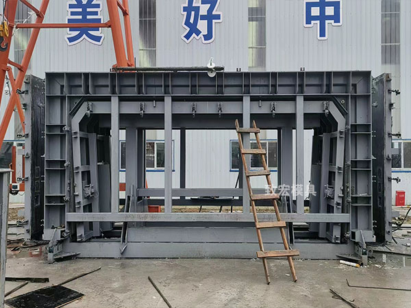地下綜合管廊模具